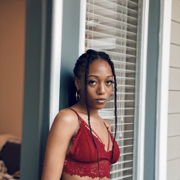 Lace Bustier - Picture 1 of 7